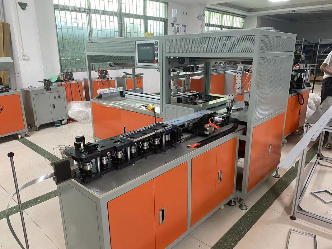 T17 İnsansız Yönetim Cep Filtresi İç Çerçeve Yapma Makinesi 220V 5.5KW